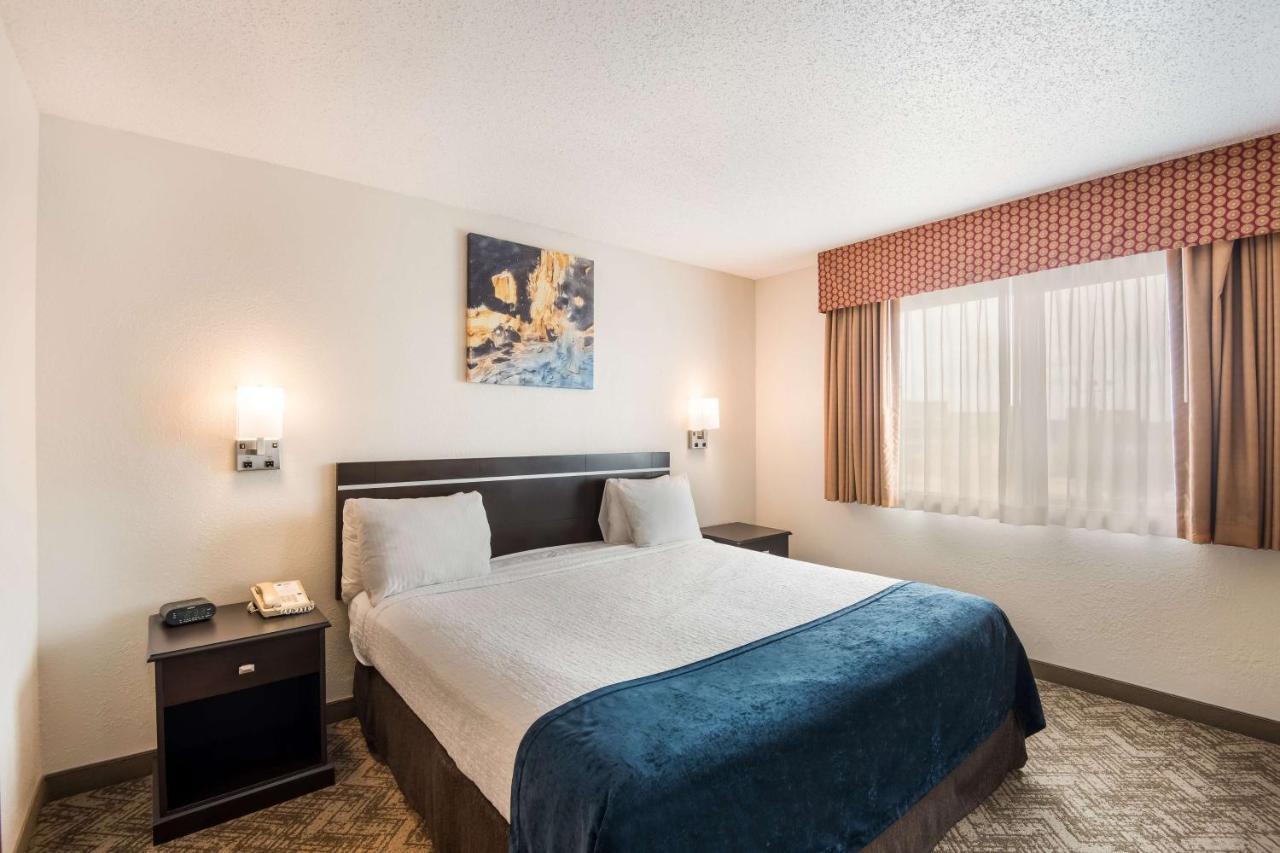 Best Western Mount Pleasant Inn Exterior photo
